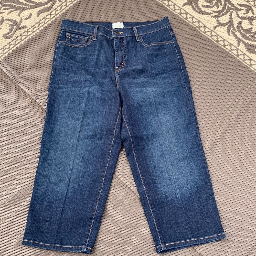 Levi’s womens Capri pants